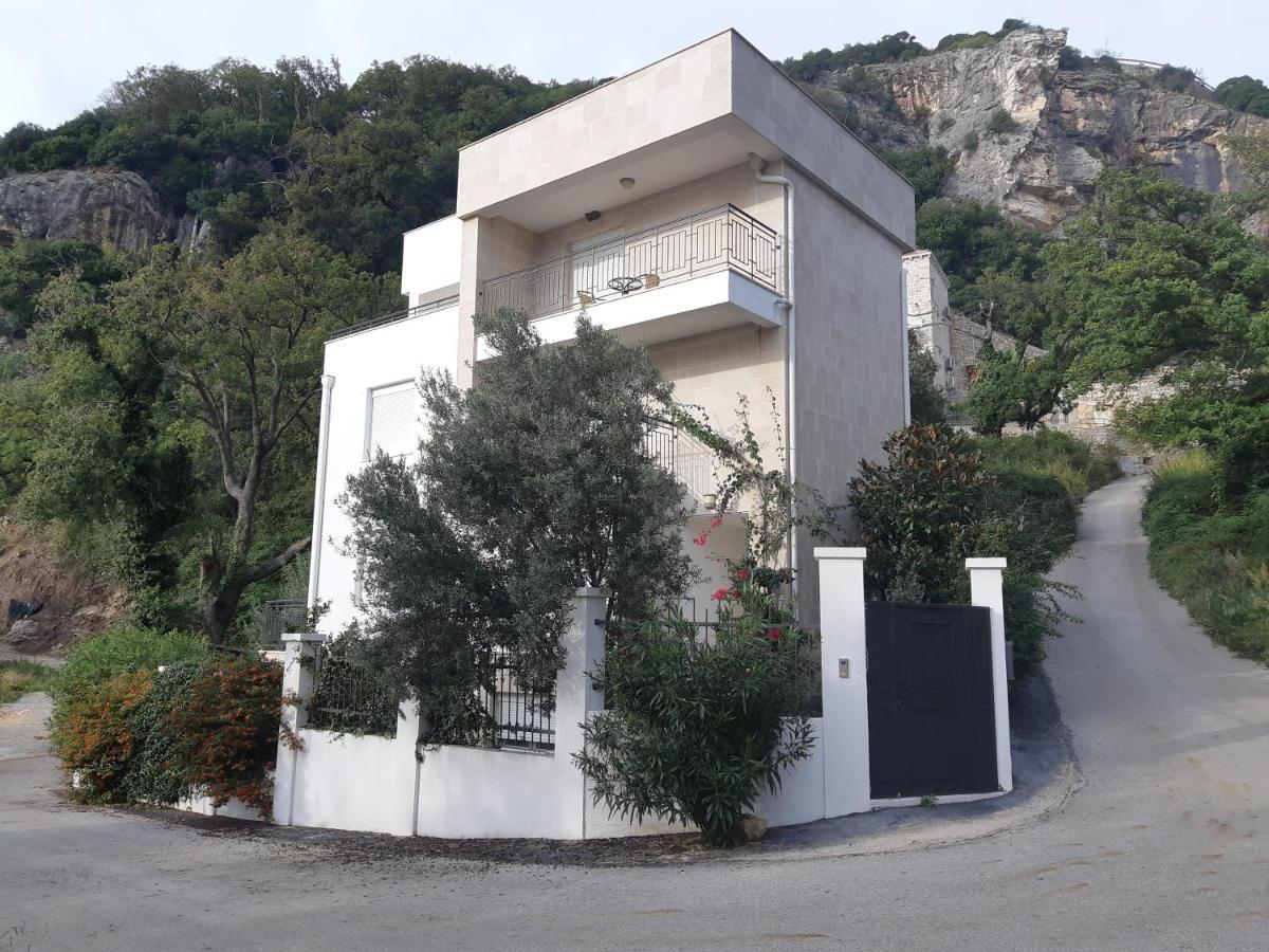 Apartments Villa Simonovic Petrovac Exterior foto